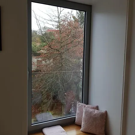 Apartament Cosy 1-bedroom Flat With Free Parking On Premises