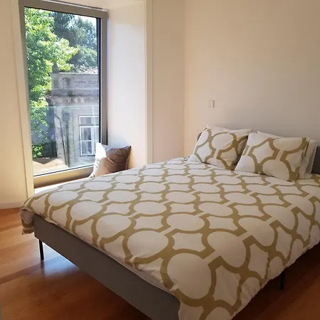 شقة Cosy 1-bedroom Flat With Free Parking On Premises *